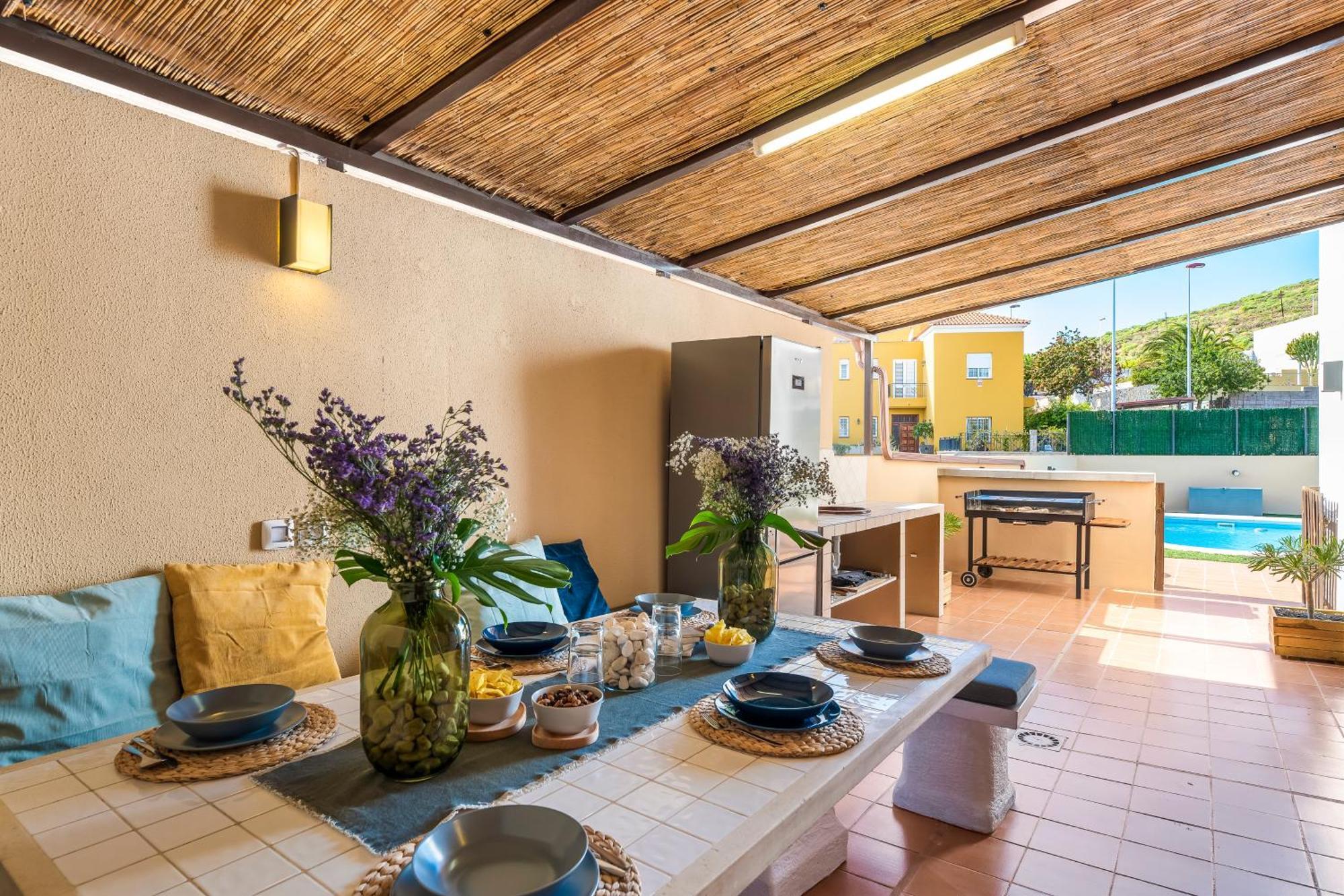 Villa Trueno Refugio De Lujo Con Piscina Climatizada Y Vistas Канделария Экстерьер фото